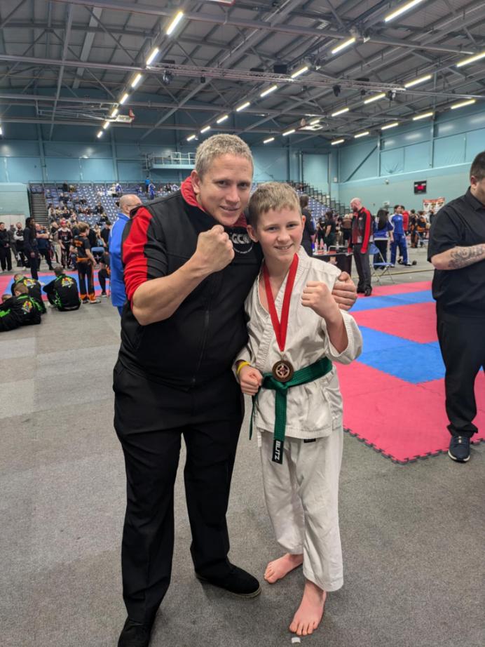 b16c7ee9-4cf3-4164-b57e-367d0f2a4a84