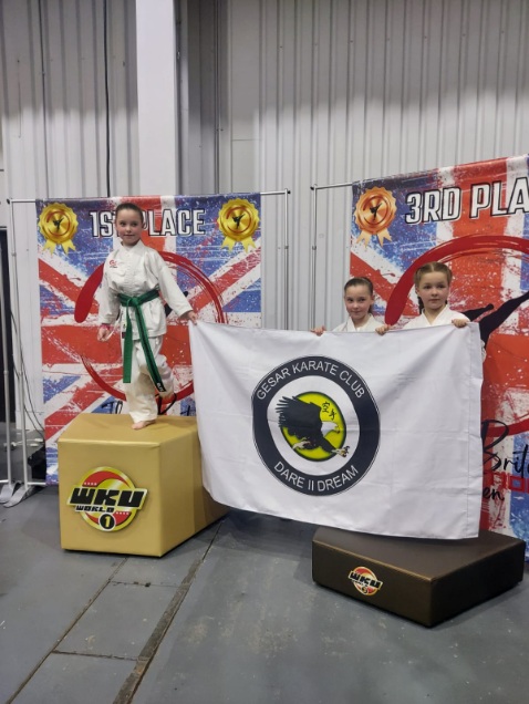 Amelia & Alicia Nightingale, Isabella Risdon